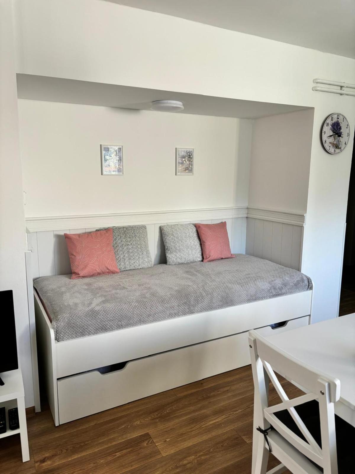 Apartman Vendy Karlovy Vary Exterior foto